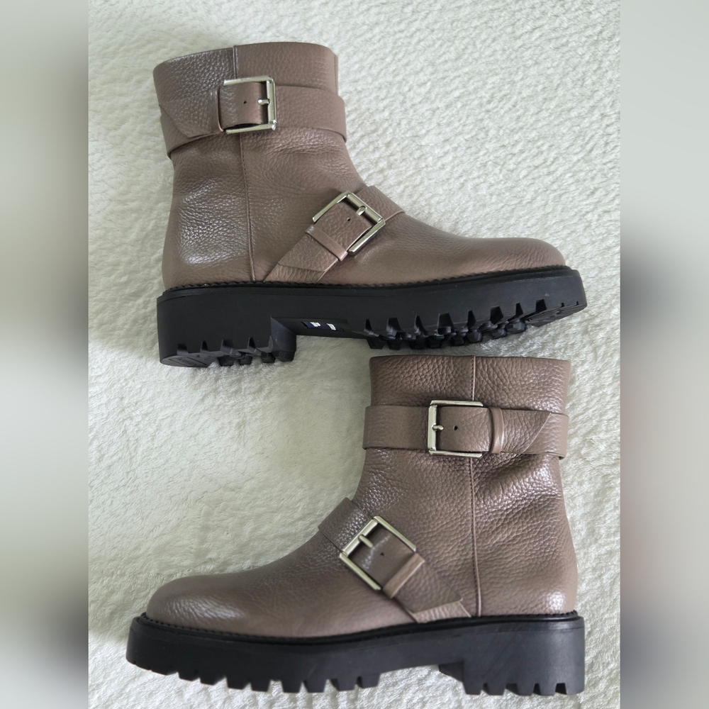 New!!! Nordstrom ✨️ Women's Leather Ankle Boots